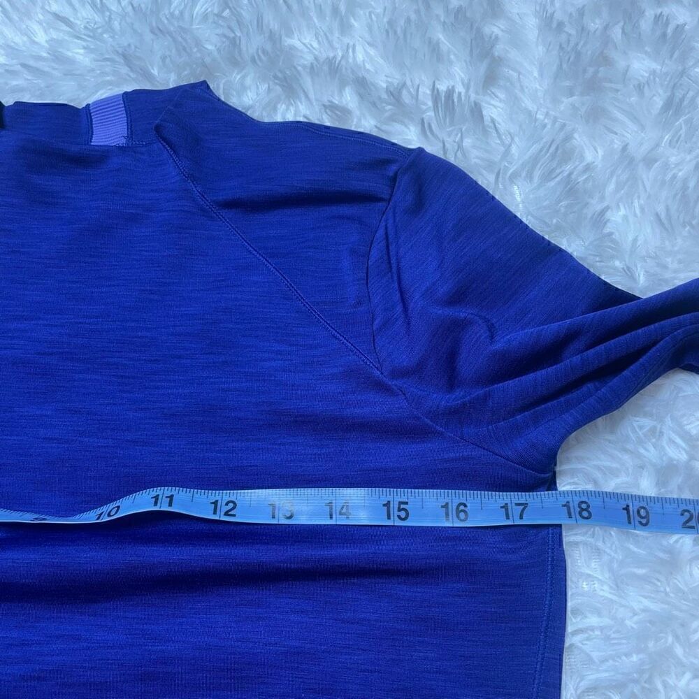 Under Armour Womans Medium Fitted Long Sleeve Coldgear Shirt Top Athletic Purple - Picture 7 of 10